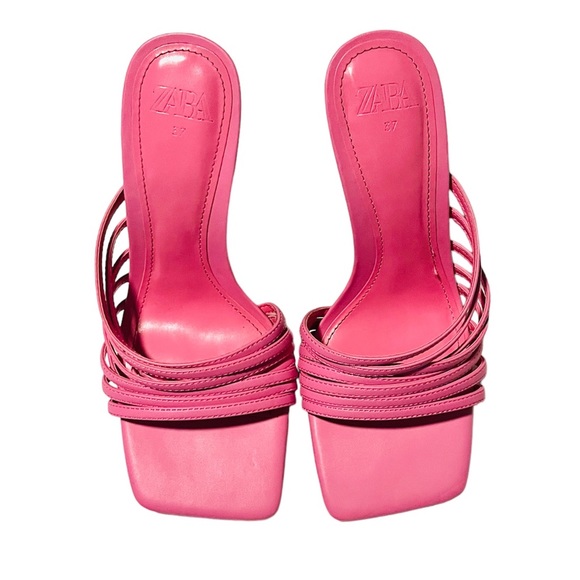 💗ZARA💗Pink Strappy Sandals - Picture 4 of 6